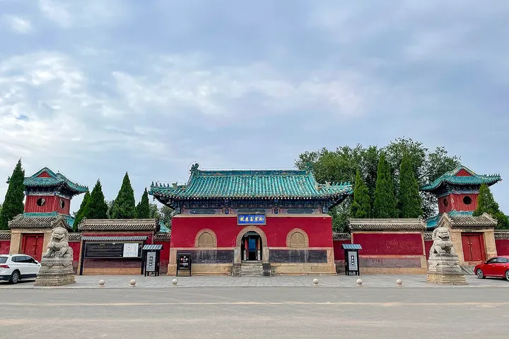 Jiaying Temple (Jiayingguan) (嘉应观)