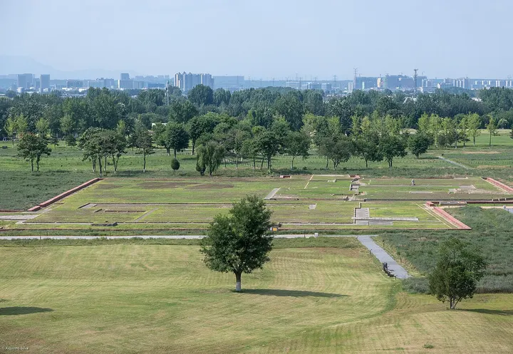 Han Chang'an City and Weiyang Palace Site (汉长安城未央宫遗址)