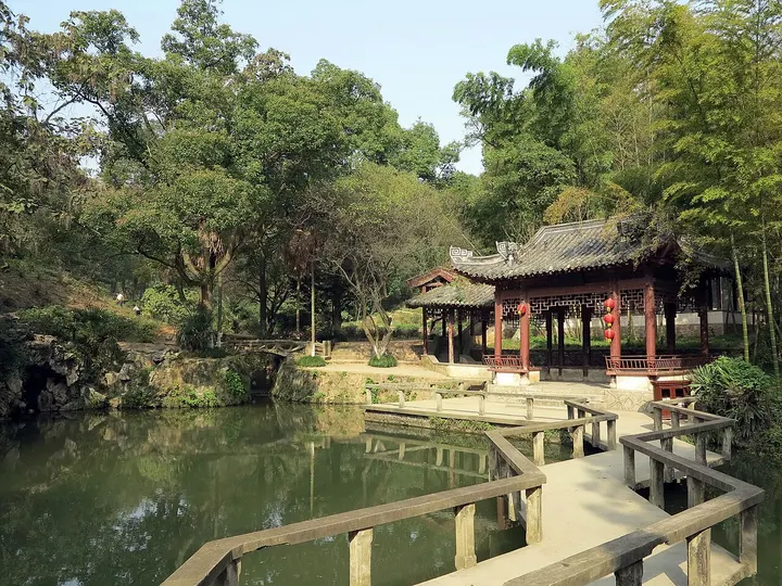 Longzhong (古隆中)