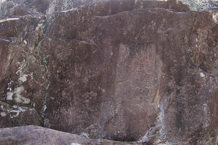 Xianju Ancient Yue Rock Carvings (仙居古越族岩画群)