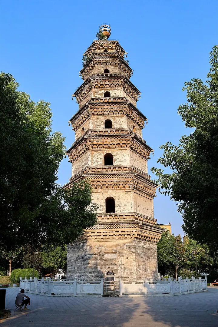 Baoyan Temple Pagoda (宝严寺塔)