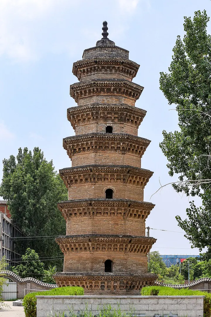 Shengguo Temple Pagoda (胜果寺塔)