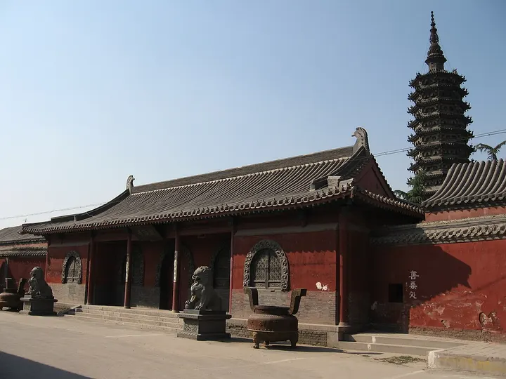 Chengling Pagoda, Linji Temple (临济寺澄灵塔)